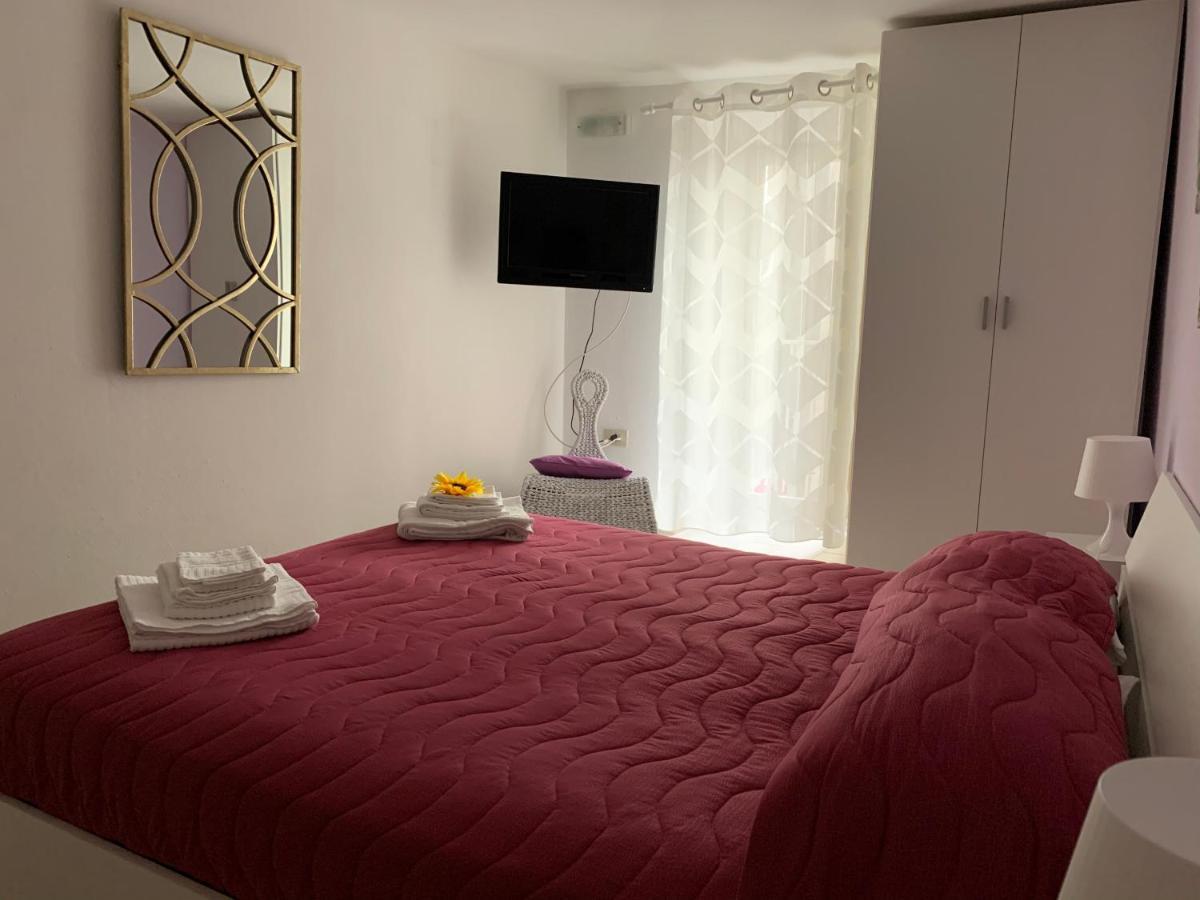 Mini-Flat Toledo Apartment Naples Exterior photo