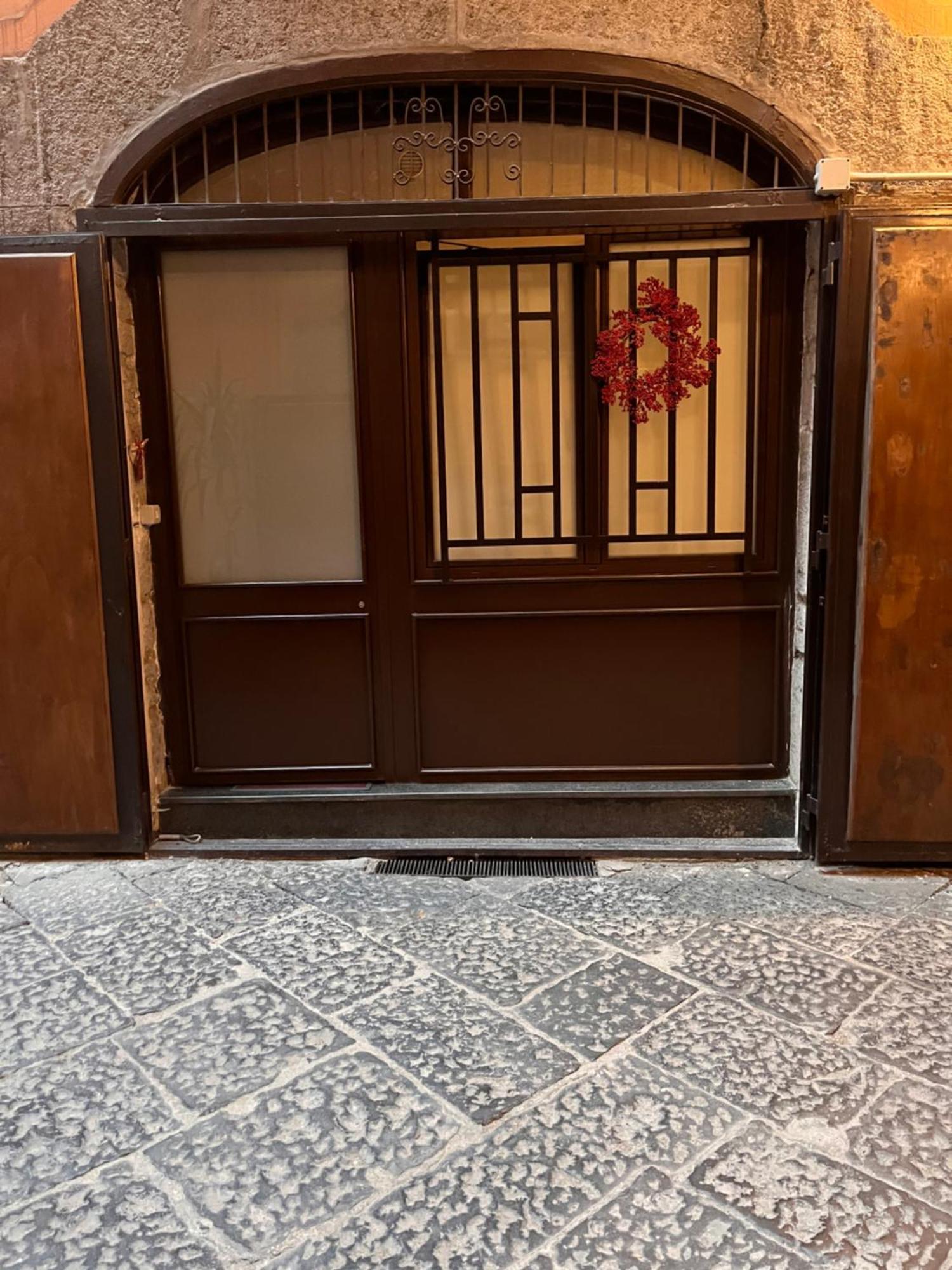 Mini-Flat Toledo Apartment Naples Exterior photo