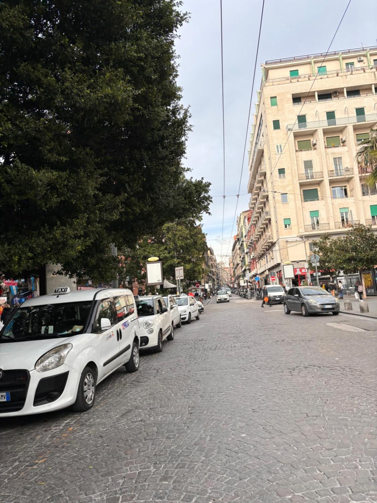 Mini-Flat Toledo Apartment Naples Exterior photo