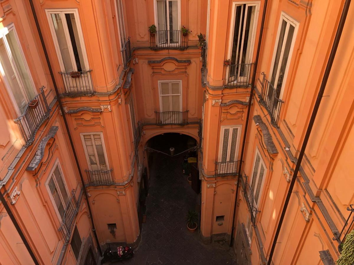 Mini-Flat Toledo Apartment Naples Exterior photo